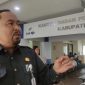 Kepala Badan Pendapatan Daerah (Bapenda) Kabupaten Bekasi, Iwan Ridwan, memberikan keterangan terkait strategi optimalisasi Pendapatan Asli Daerah (PAD) tahun 2026 di Kantor Bapenda Kabupaten Bekasi. Bapenda terus mengintensifkan penggalian potensi pajak dan meningkatkan kepatuhan wajib pajak guna mendukung pembiayaan pembangunan daerah. Foto: Istimewa.