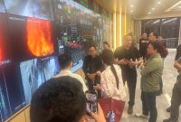 Ketua DPRD Kota Bekasi, Sardi Efendi, bersama rombongan meninjau ruang kendali (control room) fasilitas pengolahan sampah menjadi energi listrik (PSEL) milik Wangneng Environment di China. Kunjungan ini dilakukan untuk mempelajari teknologi waste-to-energy yang akan diterapkan pada proyek PSEL Bantargebang, Kota Bekasi.