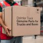 Petugas membawa paket suku cadang asli (genuine parts) Mercedes-Benz Truck di pusat distribusi Daimler Truck. Beroperasinya Global Parts Center di Halberstadt, Jerman, diharapkan mempercepat pasokan suku cadang ke lebih dari 170 negara, termasuk Indonesia, guna mendukung layanan purna jual yang lebih cepat dan andal.