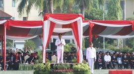 Plt Bupati Bekasi dr. Asep Surya Atmaja memimpin Upacara Hari Lahir Pancasila 2026 di Plaza Pemkab Bekasi, Senin (1/6/2026), sekaligus mengajak masyarakat memperkuat persatuan dan melawan intoleransi di tengah tantangan global.
