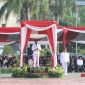 Plt Bupati Bekasi dr. Asep Surya Atmaja memimpin Upacara Hari Lahir Pancasila 2026 di Plaza Pemkab Bekasi, Senin (1/6/2026), sekaligus mengajak masyarakat memperkuat persatuan dan melawan intoleransi di tengah tantangan global.