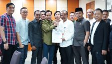 Ketua Bapemperda DPRD Kabupaten Bekasi, Ombi Hari Wibowo, mengatakan keputusan tersebut merupakan hasil dari serangkaian rapat kerja yang dilakukan untuk menelaah berbagai usulan Program Pembentukan Peraturan Daerah (Propemperda) tahun 2026.