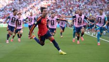 Ferran Torres melakukan selebrasi usai mencetak gol kemenangan Spanyol ke gawang Argentina pada babak perpanjangan waktu final Piala Dunia 2026 di MetLife Stadium, New Jersey, Minggu (19/7).