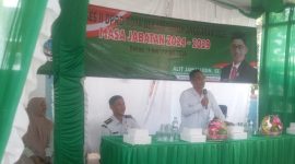 Wakil Ketua Komisi III DPRD Kota Bekasi, Alit Jamaludin, saat menggelar Reses Masa Persidangan II di RW 007, Kelurahan Duren Jaya, Kecamatan Bekasi Timur, Rabu (8/7/2026). Dalam reses tersebut, Alit mengajak generasi muda berani berwirausaha sekaligus menyerap aspirasi warga terkait drainase, Posyandu, dan sarana olahraga.