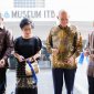 Peresmian revitalisasi 360° Dome Theater di Museum ITB, Bandung, Jumat (3/7/2026). Fasilitas hasil kolaborasi ParagonCorp dan ITB ini diharapkan menjadi ruang edukasi berbasis teknologi yang menghadirkan pengalaman belajar imersif serta menginspirasi generasi muda mencintai sains, teknologi, dan inovasi.