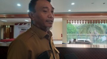 Kepala Bidang Pengelolaan dan Pengendalian Persampahan DLH Kabupaten Bekasi, H. Mansyur Sulaiman.