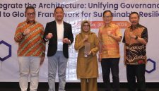 Perwakilan BNPB, SIAP SIAGA, Kementerian Keuangan, dan mitra internasional berfoto bersama usai Seminar Nasional Road to The 3rd Global Forum for Sustainable Resilience (GFSR) 2026 di Jakarta, sebagai langkah awal memperkuat kolaborasi global dalam ketahanan bencana dan perubahan iklim. Foto: Istimewa.