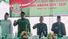 Anggota DPRD Kota Bekasi Fraksi PKB, Alit Jamaludin (kedua kiri), saat menggelar reses masa persidangan II Tahun Anggaran 2026. Dalam kesempatan itu, ia menekankan agar proses seleksi Sekretaris Daerah (Sekda) Kota Bekasi dilakukan secara objektif berdasarkan integritas, kompetensi, dan rekam jejak, serta mendorong penguatan program pemberdayaan pemuda, optimalisasi CSR, dan implementasi Perda Pesantren.