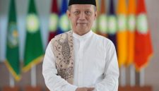 Ketua Umum MUI Kabupaten Bekasi, Prof. Mahmud, menerbitkan imbauan terkait implementasi Perda Pariwisata yang menekankan perlindungan masyarakat, kemaslahatan umum, serta keseimbangan antara pengembangan ekonomi dan nilai-nilai keagamaan.