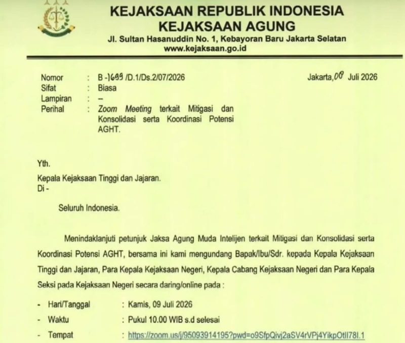 Surat internal Kejaksaan Agung Republik Indonesia mengenai agenda Zoom Meeting bertajuk Mitigasi, Konsolidasi, dan Koordinasi Potensi AGHT yang beredar di media sosial dan menjadi sorotan publik di tengah penyidikan dugaan korupsi sektor batu bara. Foto: Istimewa.