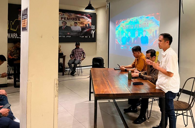 Perwakilan Pemuda Patriot Nusantara menyampaikan sambutan dalam Dialog Pemuda bertajuk 