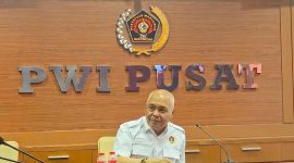 Ketua Umum PWI Pusat, Akhmad Munir.