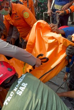 Tim SAR Temukan Satu Korban Tewas Ledakan Gas di Medan, Satu Orang Masih Dicari