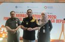 Kepala Badan Pusat Statistik (BPS) Kabupaten Bekasi, Sukardi, Plt. Bupati Bekasi dr. Asep Surya Atmaja, dan perwakilan BPS menghadiri High Level Meeting Lintas Kementerian bertajuk 