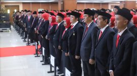 Pelantikan Anggota BPD: Sebanyak 1.565 anggota Badan Permusyawaratan Desa (BPD) se-Kabupaten Bekasi mengikuti prosesi pelantikan dan pengambilan sumpah jabatan yang dipimpin Plt. Bupati Bekasi, Asep Surya Atmaja, di Gedung Swatantra Wibawa Mukti, Cikarang Pusat, Rabu (22/7/2026).