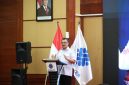 Wakil Wali Kota Bekasi Abdul Harris Bobihoe memberikan sambutan saat membuka Pelatihan Kewirausahaan Strategi Efektif dan Efisien Pengurusan Izin BPOM bagi pelaku UMKM di Balai Perluasan Kesempatan Kerja (BPKK) Kota Bekasi. Kegiatan ini merupakan upaya Pemkot Bekasi memperkuat daya saing UMKM melalui peningkatan legalitas dan kualitas produk.