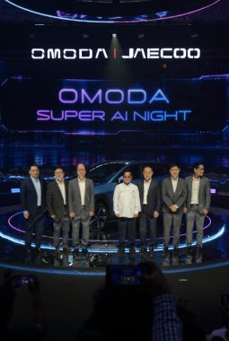 Indonesia Jadi Negara Pertama Dunia, OMODA O4 Bawa Mobil Listrik AI Masa Depan