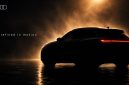 Audi Indonesia memberikan teaser siluet SUV premium terbaru yang akan melengkapi lini Audi Q Series menjelang peluncurannya pada ajang Gaikindo Indonesia International Auto Show (GIIAS) 2026. Model anyar tersebut diisyaratkan melalui kampanye bertajuk 