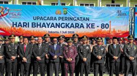 Upacara Hari Bhayangkara ke-80 di Lapangan Promoter Polres Metro Bekasi, Cikarang Utara, Rabu (1/7/2026). Foto : Ike Sopiah/Diskominfosantik.
