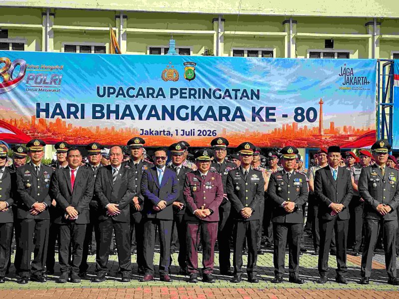 Upacara Hari Bhayangkara ke-80 di Lapangan Promoter Polres Metro Bekasi, Cikarang Utara, Rabu (1/7/2026). Foto : Ike Sopiah/Diskominfosantik.
