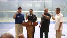 Pembukaan Kejurnas Squash Indonesia 2026 di Gedung Squash Wibawa Mukti, Kabupaten Bekasi, Selasa (7/7/2026). Kejuaraan yang diikuti 162 atlet dari delapan provinsi ini menjadi ajang pembinaan dan seleksi atlet menuju berbagai kejuaraan nasional maupun internasional.