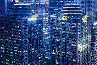 Keterangan foto: Gedung Kantor Pusat PT Bank Mandiri (Persero) Tbk di kawasan Jakarta. Saham BMRI tercatat melemah 0,95 persen pada perdagangan Senin (24/8/2026) di tengah sorotan publik terkait penanganan rekening warga Pati.
