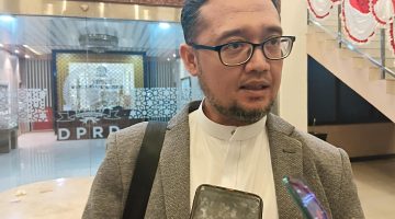Ketua DPRD Kabupaten Bekasi Ade Sukron.