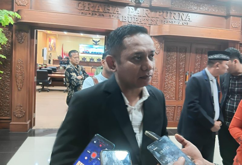 Plt Bupati Bekasi dr. Asep Surya Atmaja.