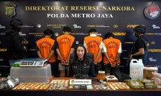 Polda Metro Bongkar Pabrik Tembakau Sintetis di Permukiman Padat, 4 Pelaku Ditangkap