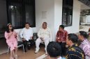 Keterangan foto: Wakil Wali Kota Bekasi Abdul Harris Bobihoe menemui Heru Baskoro, putra Sayuti Melik, di Sentra Terpadu Pangudi Luhur (STPL), Kota Bekasi, Kamis (7/8/2026). Dalam kunjungan tersebut, Harris menyampaikan undangan dari Presiden Prabowo Subianto untuk menghadiri peringatan HUT Kemerdekaan RI di Istana Negara.