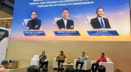 Diskusi “Bedah Roadmap Implementasi B50: Regulasi hingga Dampaknya terhadap Industri Otomotif Indonesia” menghadirkan Cahyo Setyo Wibowo dari Kementerian ESDM, Ronny Senjaya, dan Aji Jaya dalam rangkaian GIIAS 2026, Tangerang, Jumat (7/8/2026).