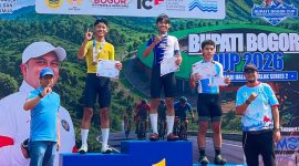Atlet balap sepeda Kota Bekasi, Dharmawan Bekti, berhasil meraih podium pertama nomor Criterium Men Youth Jawa Barat pada Bupati Bogor Cup 2026 di Pakansari, Bogor, Sabtu (8/8/2026).