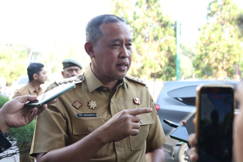 Wali Kota Bekasi Tri Adhianto terus mendorong kawasan tanpa rokok di ruang publik. Sebanyak 83,10 persen pemuda Kota Bekasi tercatat tidak merokok, menjadi yang tertinggi di Jawa Barat.