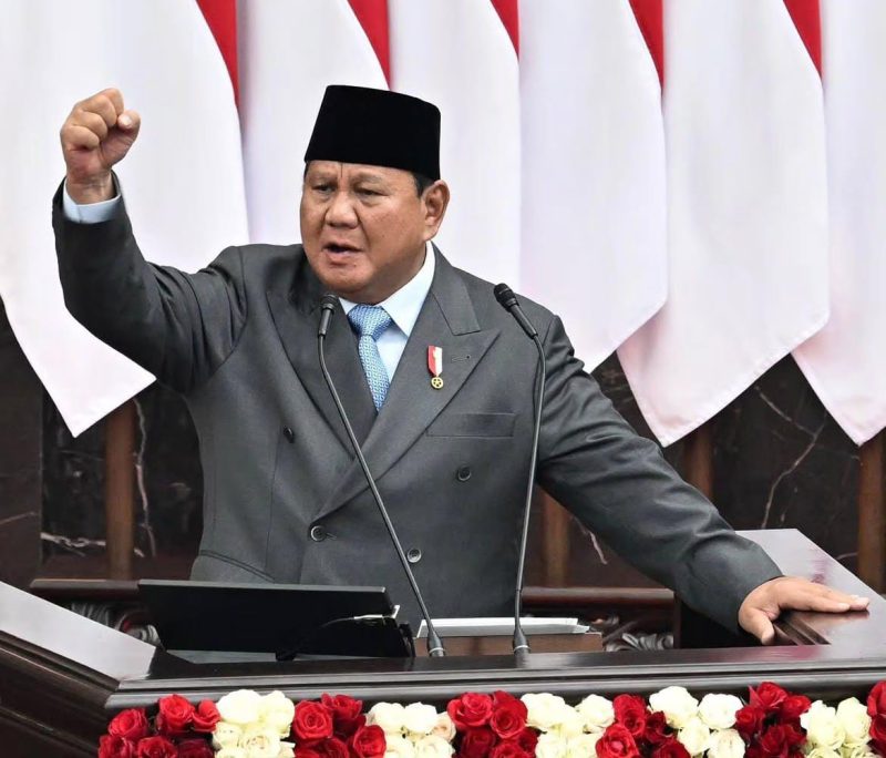 Presiden Prabowo Subianto menyampaikan pidato dalam Sidang Tahunan MPR RI dan Sidang Bersama DPR RI-DPD RI 2026 di Jakarta, Jumat (14/8/2026). Dalam pidatonya, Prabowo mengungkap rencana besar restrukturisasi BUMN dan target penghematan anggaran hingga lebih dari Rp70 triliun. Foto: Dokumentasi Sekretariat Kabinet.