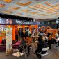 Pengunjung melihat berbagai peralatan penanggulangan bencana yang dipamerkan di stan BPBD DKI Jakarta dalam ajang EDRR Indonesia 2026 di JIExpo Kemayoran, Jakarta. Pameran ini menampilkan beragam perlengkapan dan teknologi untuk mendukung kesiapsiagaan serta respons menghadapi bencana.