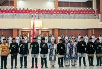 Pengukuhan Paskibraka Kabupaten Bekasi dilakukan Pelaksana Tugas (Plt) Bupati Bekasi Dr. Asep Surya Atmaja di Gedung Wibawa Mukti, Cikarang Pusat, Sabtu (15/8/2026).