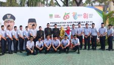 Jajaran dan pegawai Perumda Tirta Bhagasasi Bekasi berfoto bersama dalam rangkaian kegiatan peringatan Hari Pramuka ke-65 dan Hari Jadi Kabupaten Bekasi ke-76. Momentum ini turut menjadi ajang memperkuat kebersamaan dan soliditas internal Perumda Tirta Bhagasasi.