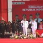 Keterangan foto: Plt. Bupati Bekasi Asep Surya Atmaja memimpin upacara peringatan HUT ke-81 Kemerdekaan Republik Indonesia di Kompleks Pemerintah Kabupaten Bekasi, Senin (17/8/2026). Upacara berlangsung khidmat dan diikuti jajaran pemerintah daerah serta unsur TNI, Polri, dan tamu undangan.