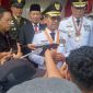 Wali Kota Tangerang Sachrudin memberikan keterangan kepada awak media usai memimpin upacara HUT ke-81 Kemerdekaan RI di Lapangan Ahmad Yani, Kelurahan Sukarasa, Kecamatan Tangerang, Senin (17/8/2026). Sachrudin menegaskan kemerdekaan harus diwujudkan melalui kehadiran pemerintah dalam meningkatkan kesejahteraan masyarakat.