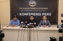 Tim Hukum Pembela Nyumarno menggelar konferensi pers untuk menyampaikan klarifikasi terkait status hukum dan keanggotaan Nyumarno sebagai anggota DPRD Kabupaten Bekasi. Tim hukum menegaskan proses hukum terhadap kliennya masih berjalan dan meminta publik menghormati asas praduga tak bersalah.