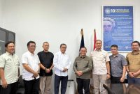 Keterangan foto: Ketua PERPANI Kota Bekasi Sardi Efendi bersama jajaran Universitas Muhammadiyah (UM) Indonesia berfoto usai pertemuan membahas rencana penyediaan lapangan panahan di Kampus UM Indonesia, Kota Bekasi, Rabu (19/8/2026).