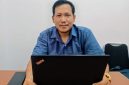 Ketua Badan Permusyawaratan Desa (BPD) Desa Muktiwari, Widi Dwi Hapsoro, saat menyampaikan komitmennya memperkuat pengawasan pemerintahan desa, meningkatkan penyerapan aspirasi warga, dan menyiapkan kanal pengaduan masyarakat di Desa Muktiwari, Kabupaten Bekasi, Senin (24/8/2026).