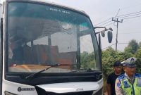 Menjelang Aksi DPR RI, Rombongan Mas Botok Alami Pelemparan Batu di KM 56.