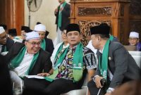 Plt. Bupati Bekasi Asep Surya Atmaja menghadiri peringatan Maulid Nabi Muhammad SAW 1448 Hijriah di Masjid Jami’ At-Taqwa, Kampung Ujung Harapan, Kelurahan Kebalen, Kecamatan Babelan, Kabupaten Bekasi, Selasa (25/8/2026). Dalam kesempatan tersebut, Asep mendorong pembangunan Museum Pahlawan Nasional KH. Noer Ali sebagai sarana edukasi sejarah dan wisata religi bagi generasi muda.
