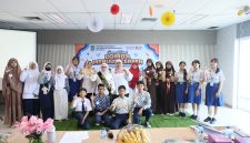 Bunda Literasi Kota Bekasi Wiwiek Hargono Tri Adhianto saat menghadiri sekaligus menjadi juri Grand Final Lomba Menulis Cerpen Tingkat SMP/MTs Kota Bekasi Tahun 2026, Rabu (26/8/2026).