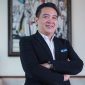 Hotel Manager PrimeBiz Hotel Cikarang, Rurry Adriawan, berpose di area hotel. Perjalanan kariernya di industri perhotelan dimulai dari posisi Staff Laundry hingga dipercaya menduduki posisi manajerial.