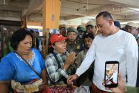 Keterangan foto: Wali Kota Bekasi Tri Adhianto memimpin rapat koordinasi pelaksanaan Program Makan Bergizi Gratis (MBG) bersama jajaran terkait di Aula Nonon Sonthanie, Kota Bekasi, Jumat (28/8/2026).