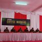 Kajari Kabupaten Bekasi Semeru, S.H., M.Hum., saat memaparkan capaian kinerja Kejaksaan Negeri Kabupaten Bekasi dalam kegiatan coffee morning bersama awak media, Senin (31/8/2026). Hingga Agustus 2026, Kejari Kabupaten Bekasi berhasil menyelamatkan Rp40,1 miliar lebih keuangan negara melalui jalur perdata litigasi.