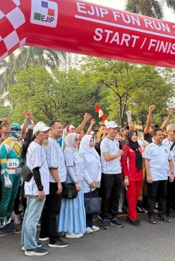 FOX Lite Hotel Cikarang Ramaikan EJIP Fun Run 2026