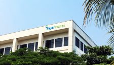Gedung PT Fajar Surya Wisesa Tbk (Fajar Paper) di Kabupaten Bekasi. Perusahaan tengah menyiapkan pengembangan fasilitas pengolahan limbah hasil produksi.